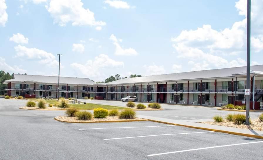 Econo Lodge 维代利亚 外观 照片